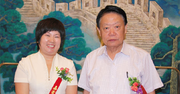原卫生部副部长殷大奎亲切接见6686体育(中国)官方网站 - 登录入口侯旭波总经理