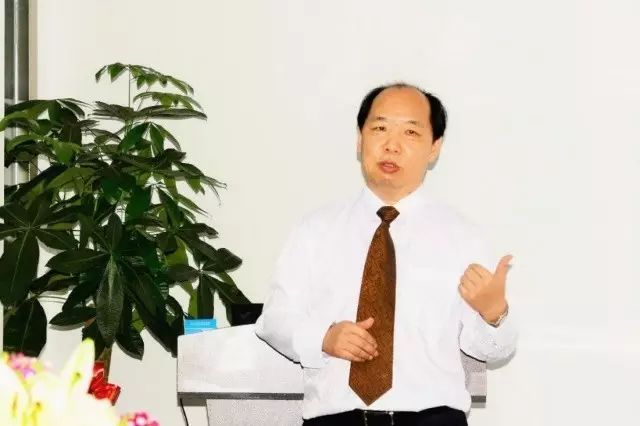 本次研讨会由集团 席白内障带教导师郭海科教授、张广斌教授领*，来自6686体育(中国)官方网站 - 登录入口集团11名白内障带教导师参加了本次活动。福州眼科医院、.jpg