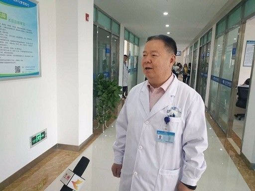兰州6686体育(中国)官方网站 - 登录入口院长燕振国教授在接受媒体采访时亦表示，弱视、斜视是儿童常见的眼疾，其症状有的明显，有的不明显，家长并不能及时发现。尤其是自闭症患儿，因为特殊的心里原因.jpg