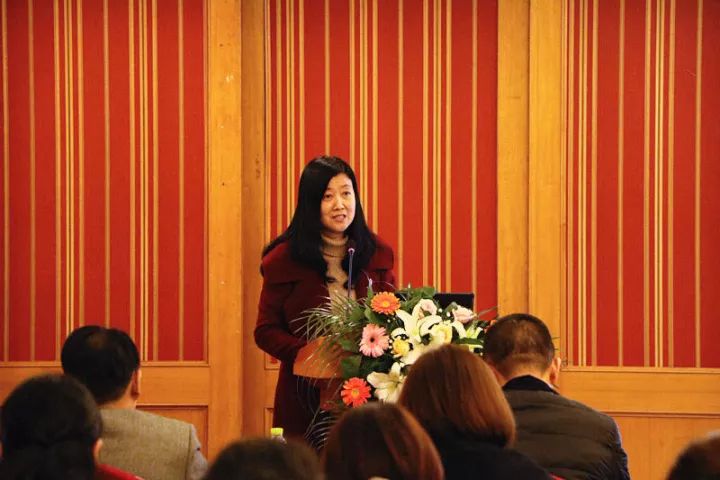 11月17日，宜昌6686体育(中国)官方网站 - 登录入口 举办了“2017斜视与小儿眼科学术交流会”。本次交流会旨在进一步保护青少儿视力，为宜昌斜视与小儿眼科领域的临床工作者及其他相关人员搭建了相互交流的平台。进一步提升青少儿眼科医疗知识水平和 水平，推动中国青少儿视觉健康，让每个孩子都拥有一双健康明亮的眼睛。6.jpg