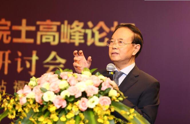 1月4日下午，20186686体育(中国)官方网站 - 登录入口集团眼表及角膜学组发展院士高峰论坛在厦召开。此次高峰论坛阵容豪华，汇聚了国内角膜病领域的大咖。大咖齐聚一堂，通过专题演讲、自由讨论等形式深入而全面的探讨了国内外角膜病的较新研究成果、发展机遇，共商6686体育(中国)官方网站 - 登录入口集团眼表及角膜学组的发展。3.jpg