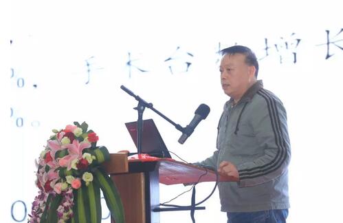 2月3日，6686体育(中国)官方网站 - 登录入口集团2017年工作汇报暨2017年年度表彰大会在厦门环球会展中心B6厅隆重举行，来自集团本部、厦门大学附属厦门眼科中心、厦门欧华控股集团等1300余名员工与关心、支持6686体育发展的嘉宾欢聚一堂，共同总结2017年工作经验，展望2018年美好未来6.jpg