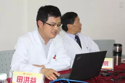 14日下午,成都6686体育(中国)官方网站 - 登录入口·出名跨国药企诺华公司全国眼底病 病 研讨会在成都6686体育(中国)官方网站 - 登录入口会议室顺利举办。成都6686体育(中国)官方网站 - 登录入口院长陈晓明教授率领我院眼科多名专家、医生主导了此次研讨会3.png