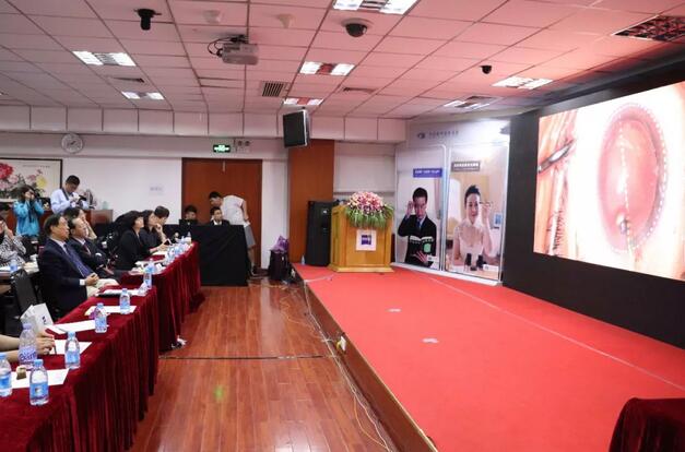 福建省 批三焦点老视手术中心及屈光白内障手术中心落户6686体育集团本部厦门眼科中心5.jpg 福建省 批三焦点老视手术中心及屈光白内障手术中心落户6686体育集团本部厦门眼科中心5.jpg
