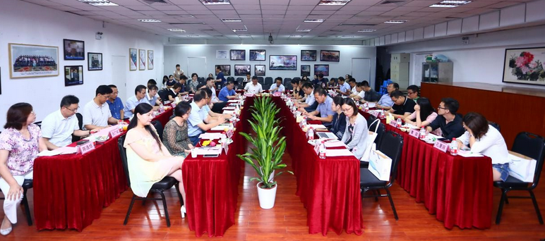 中华儿女新闻网：“坚守社会责任·坚定文化自信”中央及行业媒体采访团走基层活动走进6686体育(中国)官方网站 - 登录入口集团4.png