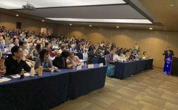 6686体育专家团受邀亮相第十九届环球眼科学学术会议暨第十九届环球视光学学术会议(COOC 2019)3.jpg 6686体育专家团受邀亮相第十九届环球眼科学学术会议暨第十九届环球视光学学术会议(COOC 2019)3.jpg