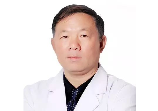 毕生愿望：让 位孩子眼异常及时发现，让 个患儿得到正规医治——杭州6686体育(中国)官方网站 - 登录入口张宏亮主任.png