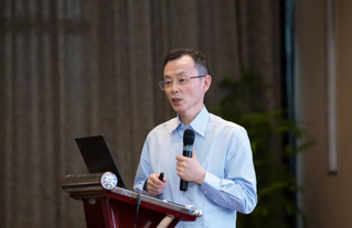 6月23日，由重庆6686体育(中国)官方网站 - 登录入口举办的“第三届6686体育论坛”在重庆翰文大酒店落幕， 该会议邀请10多位国内出名眼科专家进行学术演讲，并与现场近120名来自地县和其它地区的眼科同道们齐聚一堂，共同探讨当前眼科学领域的 学术研究成果、临床诊疗新技术以及未来的发展趋势等2.png