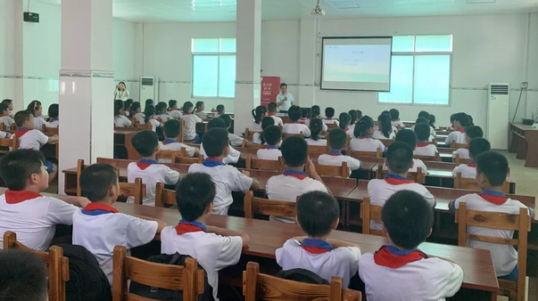 佛山6686体育(中国)官方网站 - 登录入口“防控近视 科学矫正”健康知识进校园公益讲座佛山市禅城区江洲小学2.png
