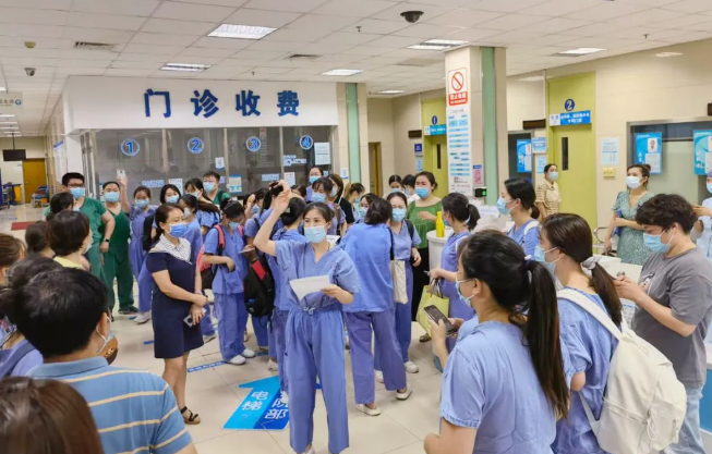 不负使命!6686体育援莆医疗队凯旋归来,荔城区委书记到场送别5.png 不负使命!6686体育援莆医疗队凯旋归来,荔城区委书记到场送别5.png